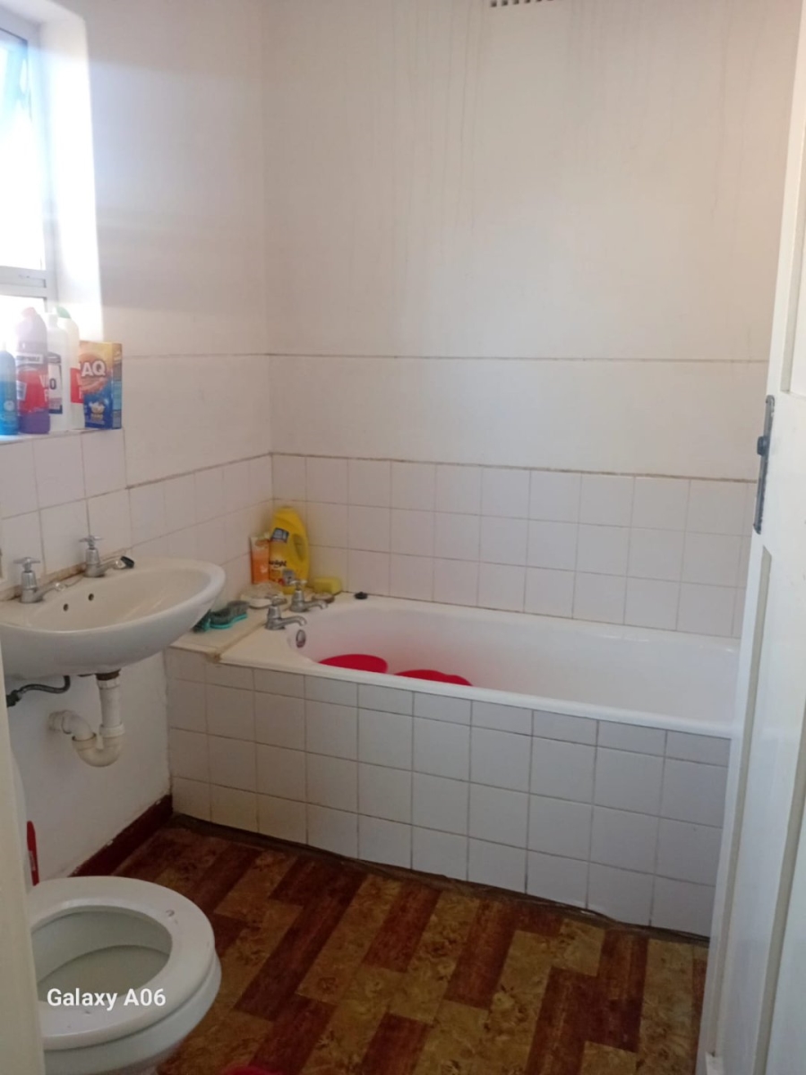 To Let 1 Bedroom Property for Rent in Ruyterwacht Western Cape